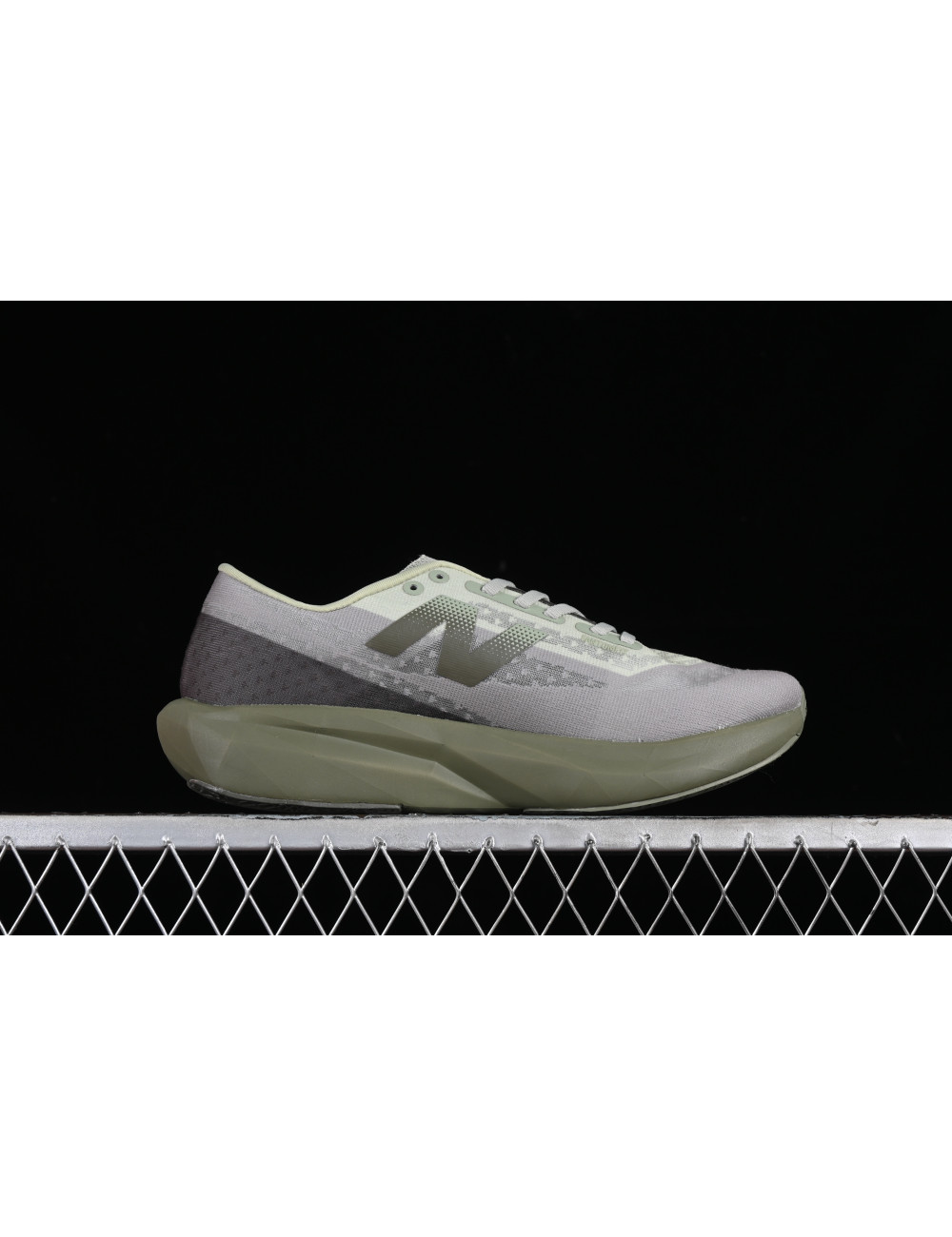 New Balance FuelCell Rebel V4 MFCXLF4