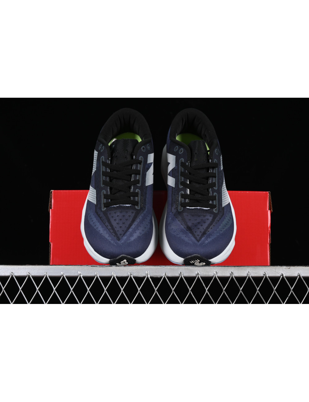 New Balance FuelCell Rebel V4 MFCXLK4