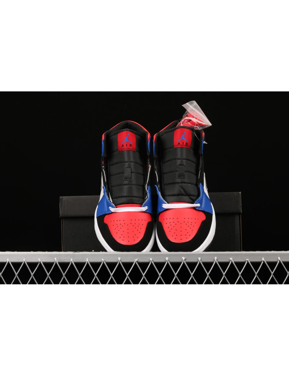 Air Jordan 1 Mid Top3 554724124