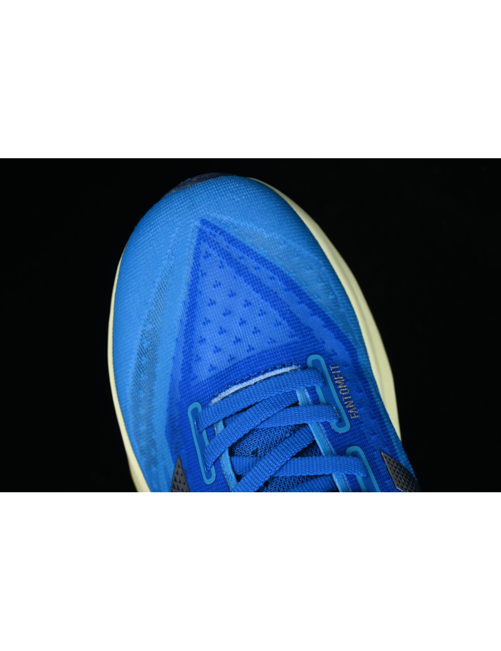 New Balance FuelCell Rebel V4 MFCXLQ4