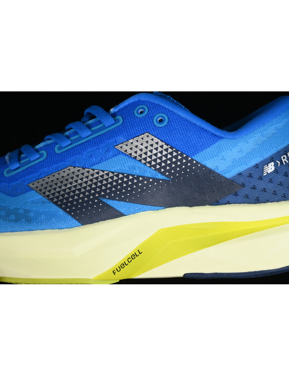 New Balance FuelCell Rebel V4 MFCXLQ4