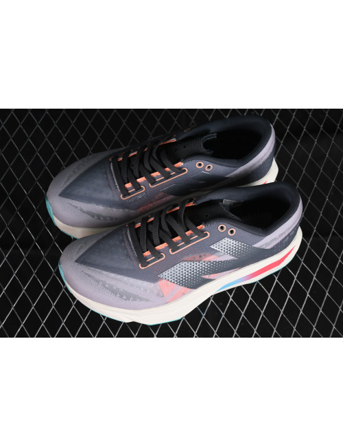 Y New Balance FuelCell Rebel V4 MFCPZSK