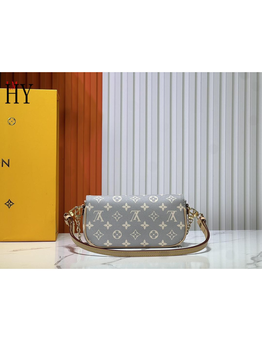 Louıs vuitton 2351243118091