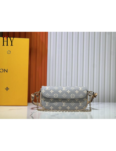 Louıs vuitton 2351243118091