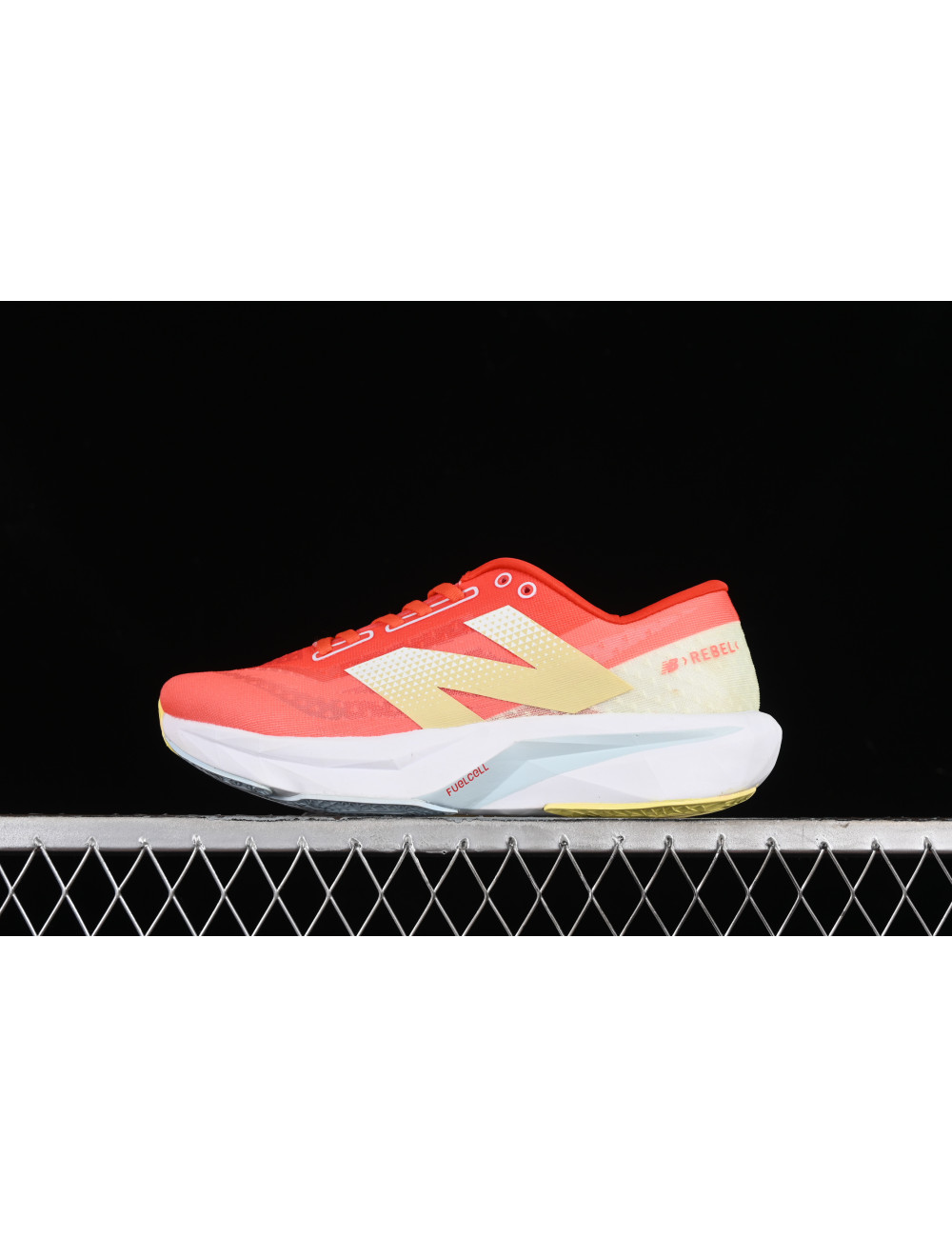 New Balance FuelCell Rebel V4 WFCXLR4