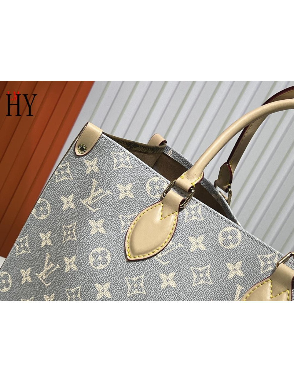 Louıs vuitton 352714118032