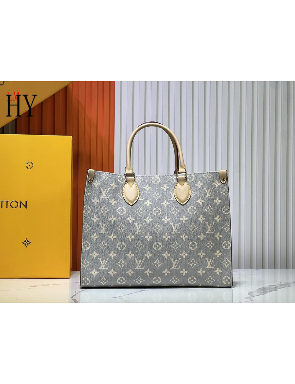 Louıs vuitton 352714118032